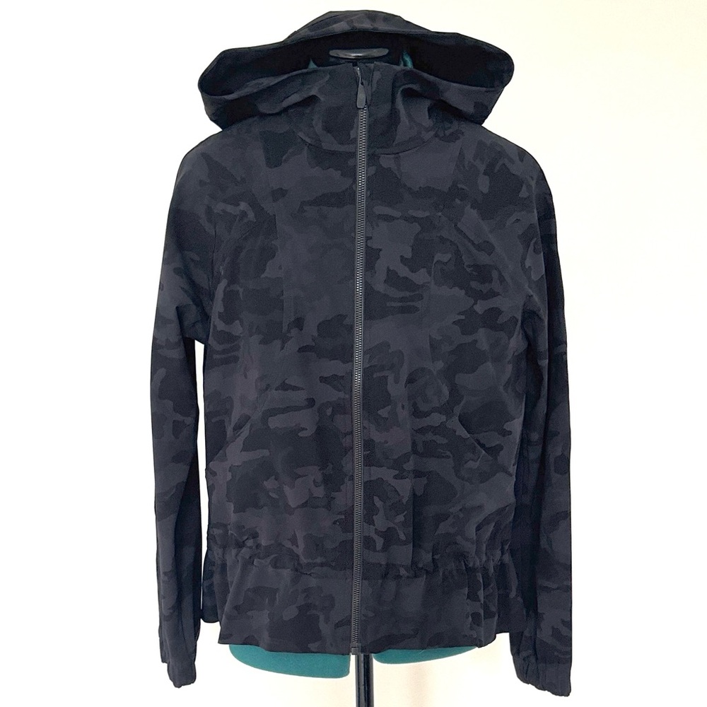 Lululemon | Pack It Up Hooded Jacket Incognito Camo Grey Zip Pockets | Size 4